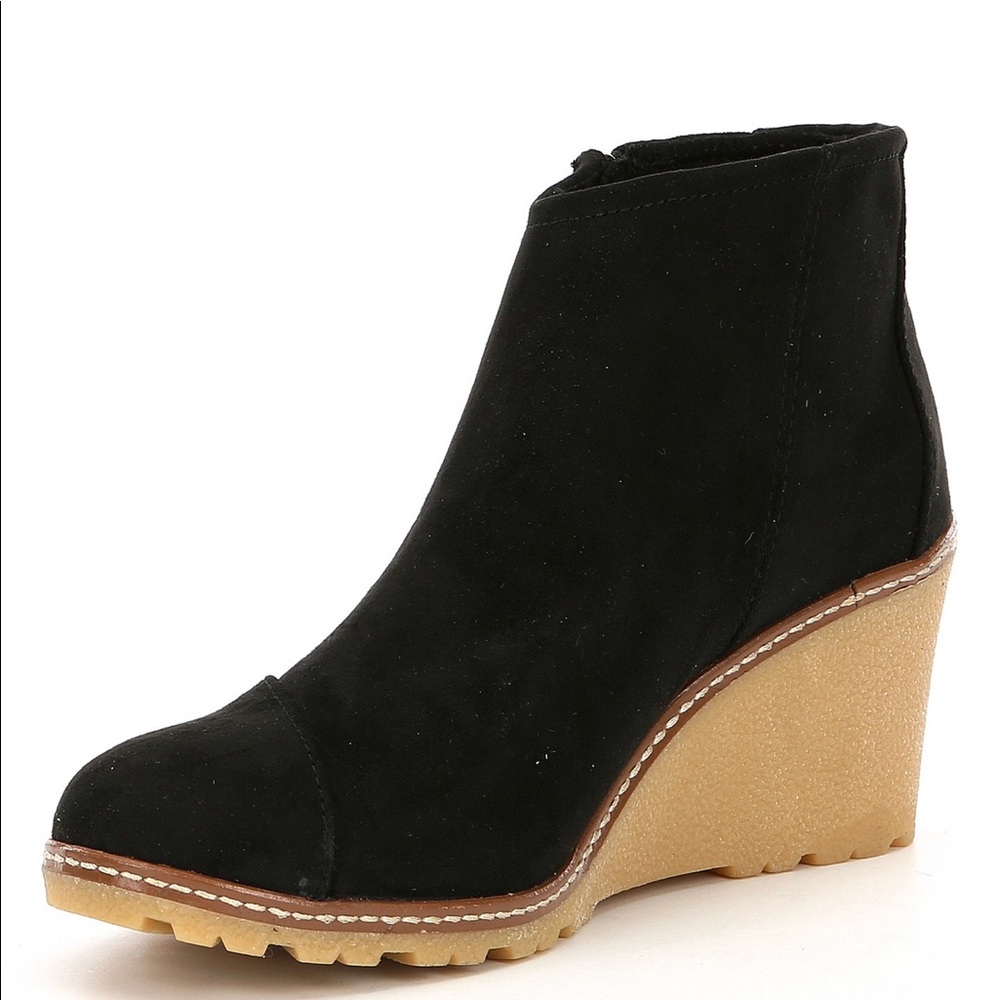 TOMS Avery Wedge Booties
